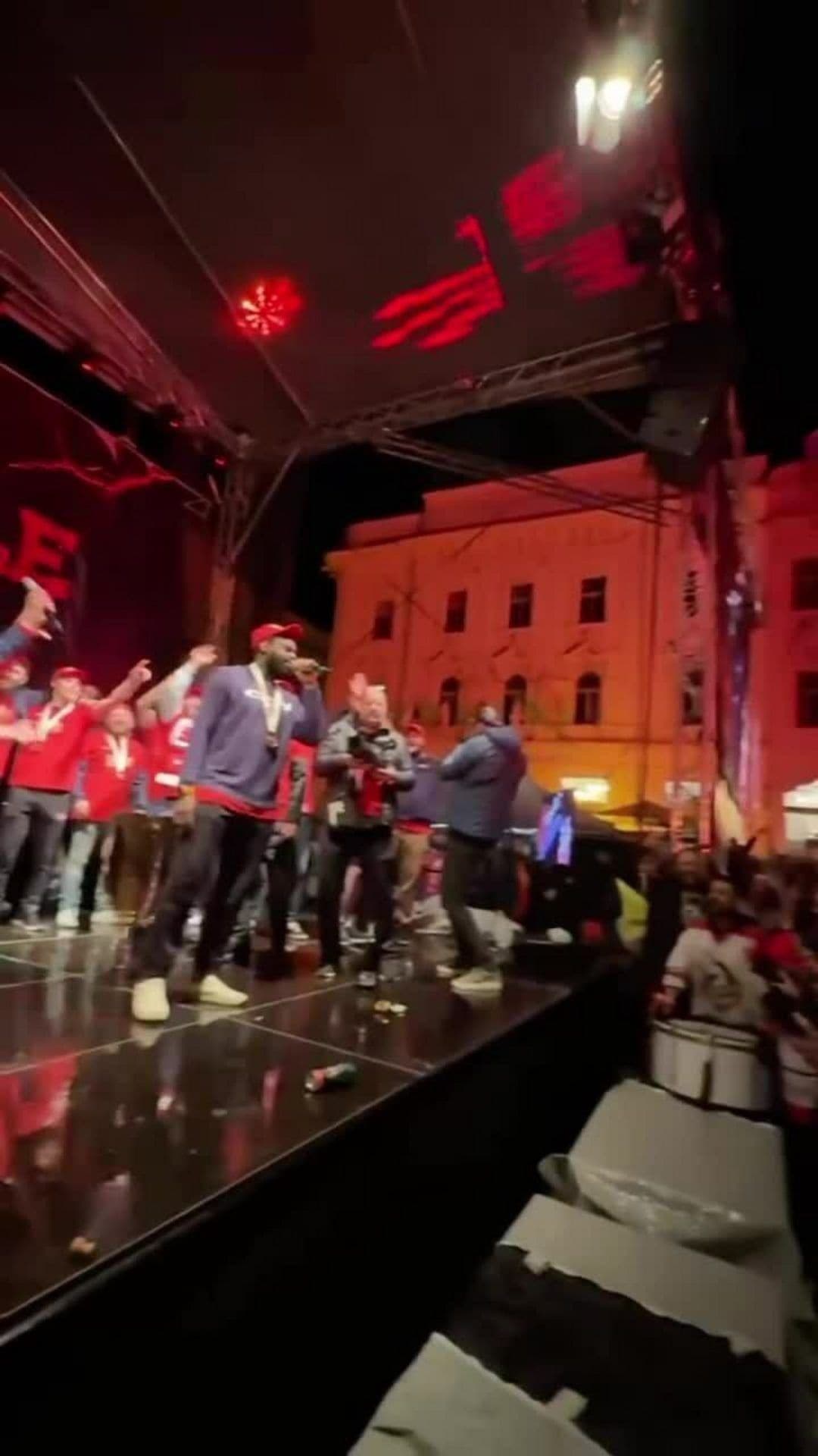 Pardubický brankář Subban zazpíval We Are The Champions