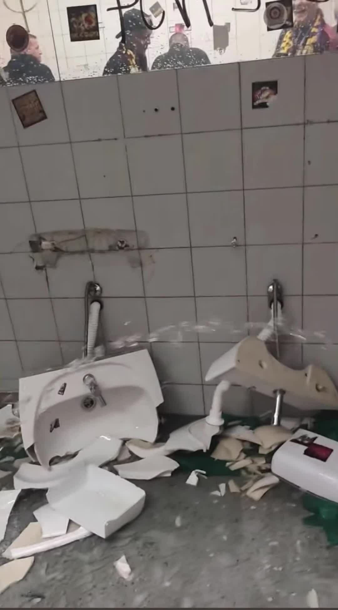 Ostudné chování fanoušků Sparty, v Edenu zničili toalety