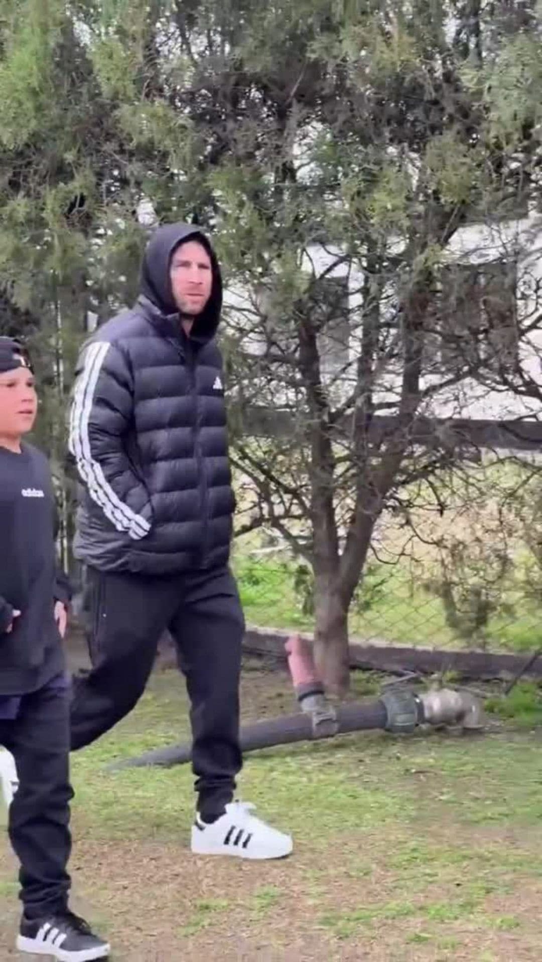 Messi ve svém rodném Rosariu navštívil zápas 4. ligy