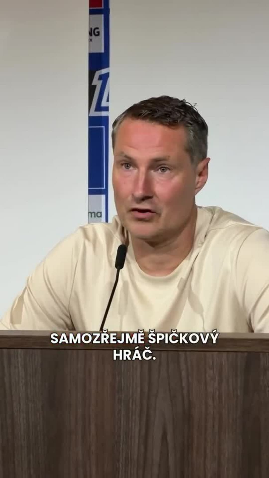 Trenér Sparty Brian Priske na tiskové konferenci vyzdvihl kvality Pavla Šulce