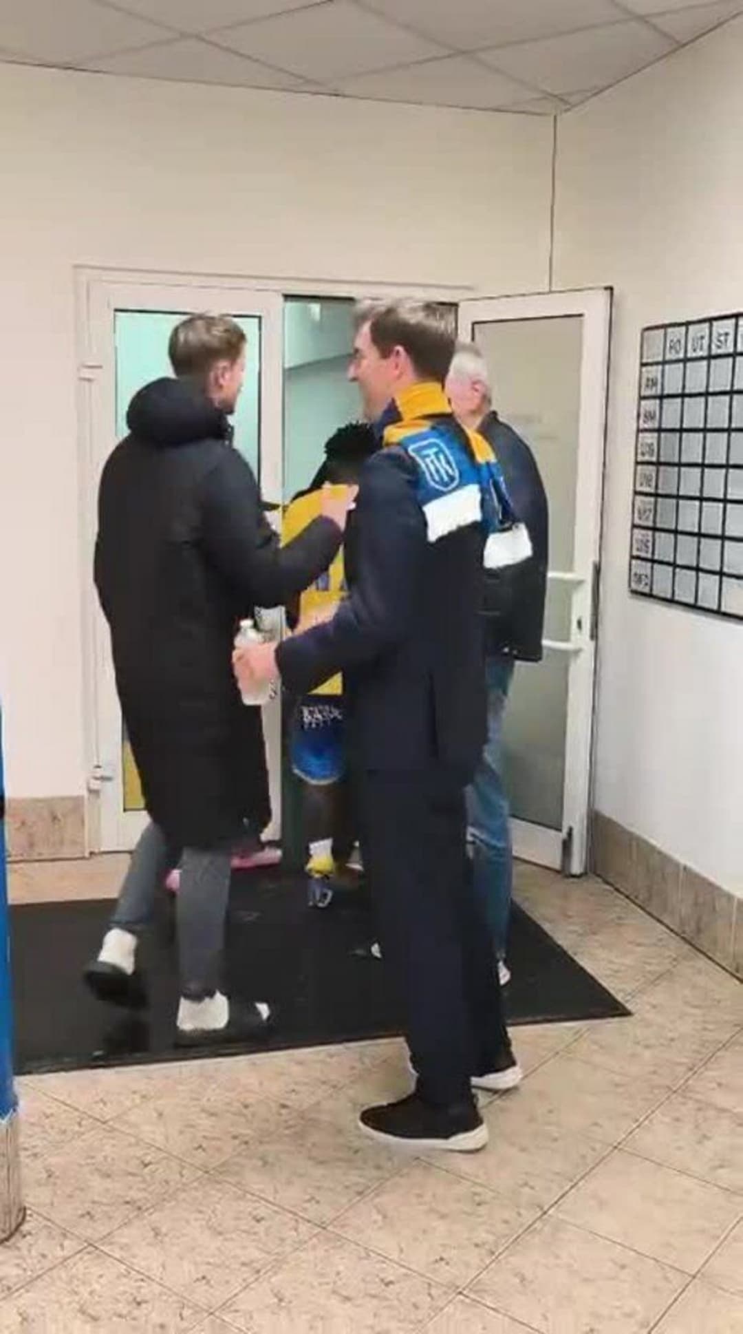 Po zápase s Drážďany přišel teplické hráče pozdravit majitel klubu